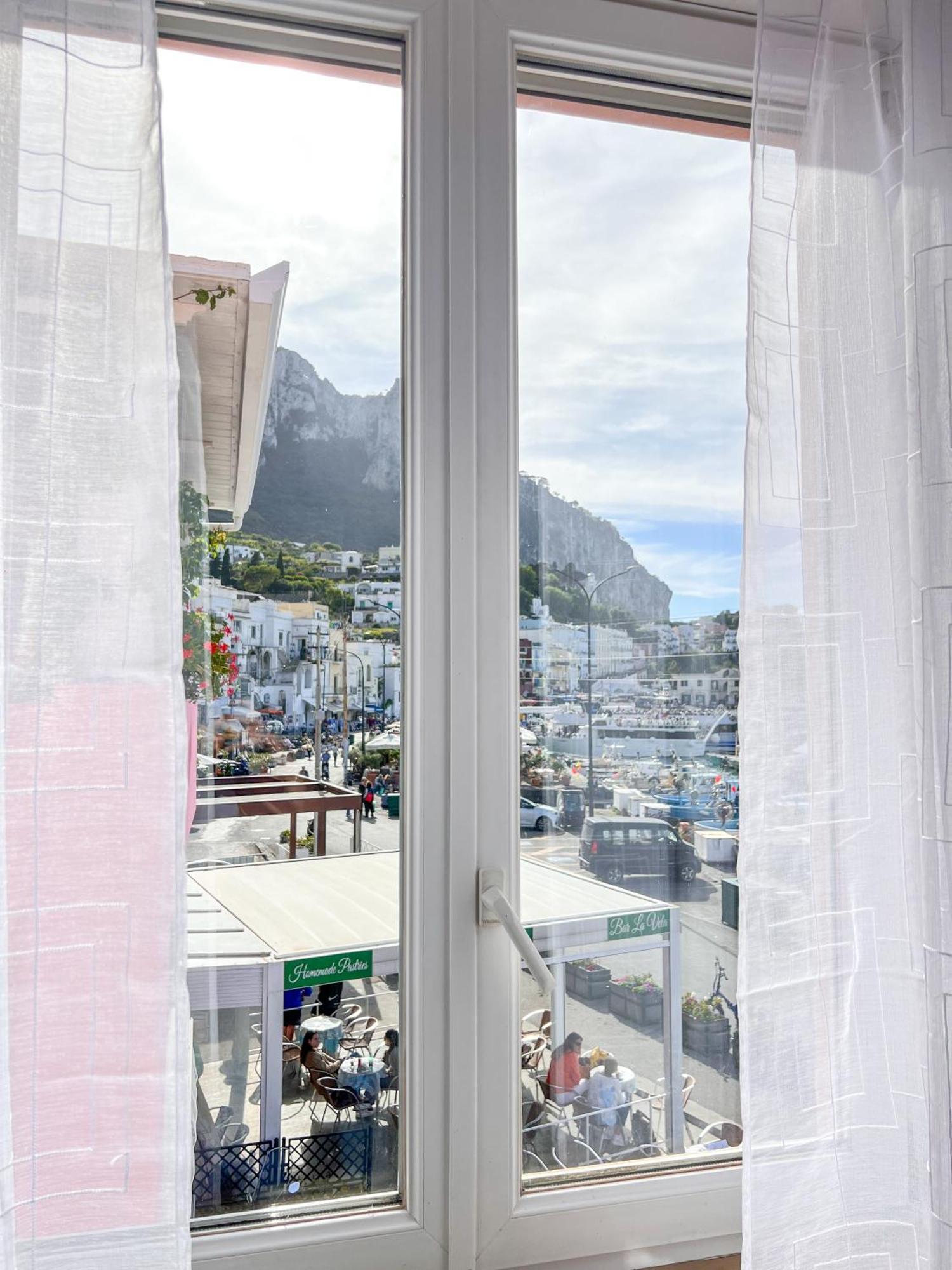 Serenas * Capri